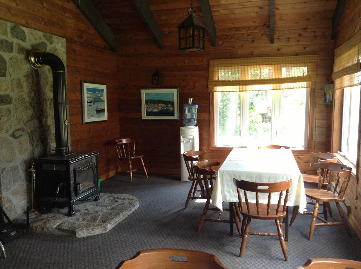 Auberge Ma Maison Sainte-Melanie Экстерьер фото